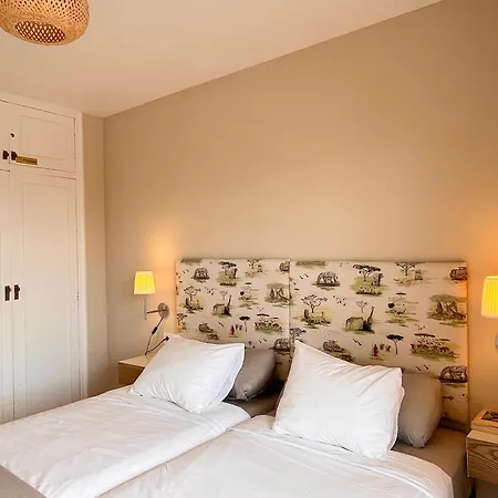 Thalassa Luxe Ocean View Apartment