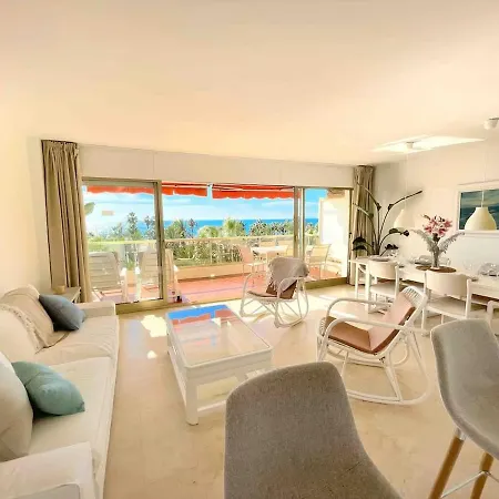 Thalassa Luxe Ocean View Apartment *